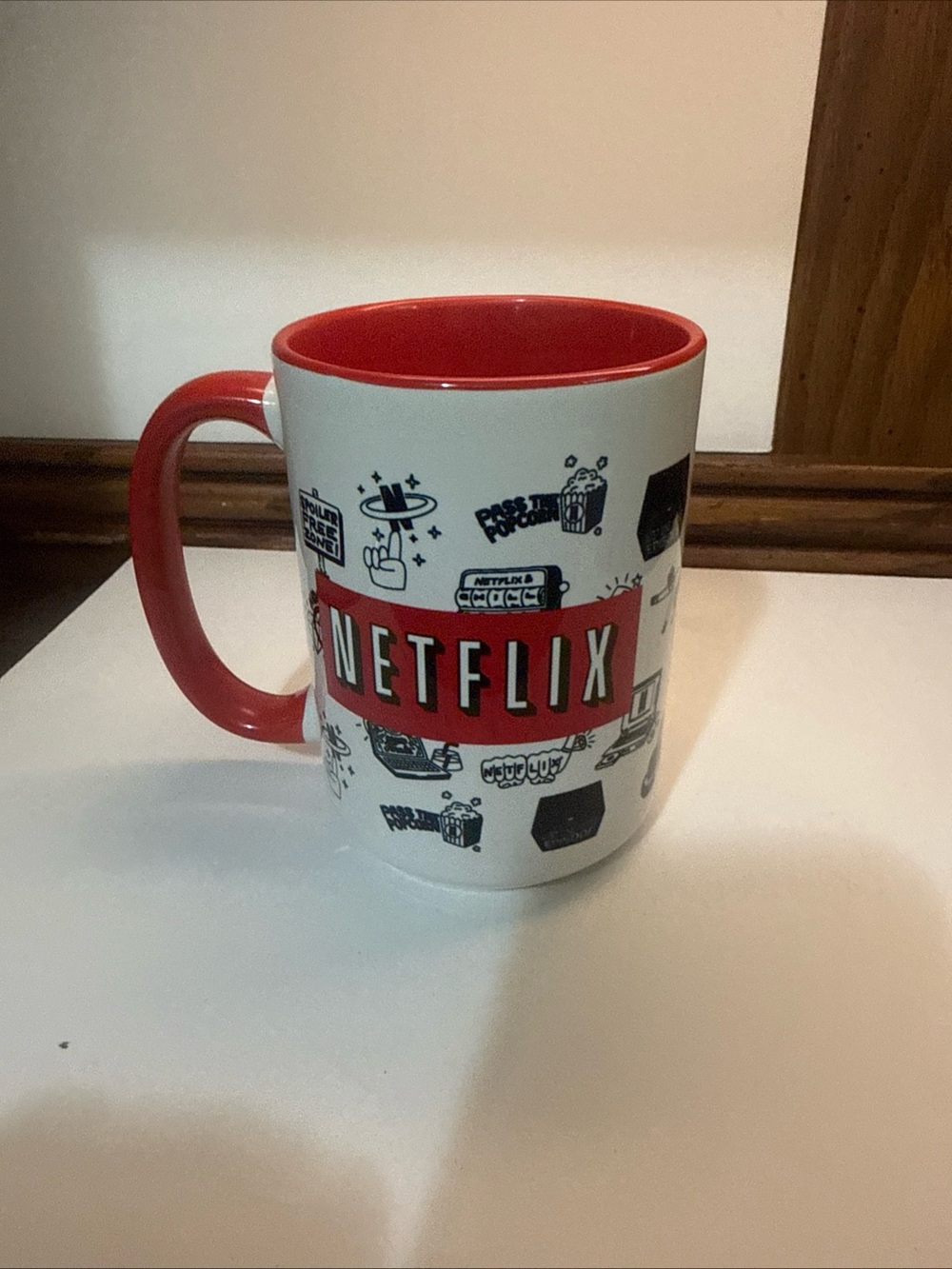 Netflix Ceramic Coffee Mug Red White Black Movie TV Popcorn Icons